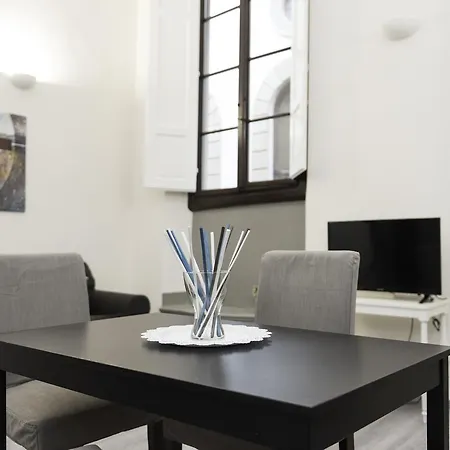 Istay - Porta Rossa Apartment *